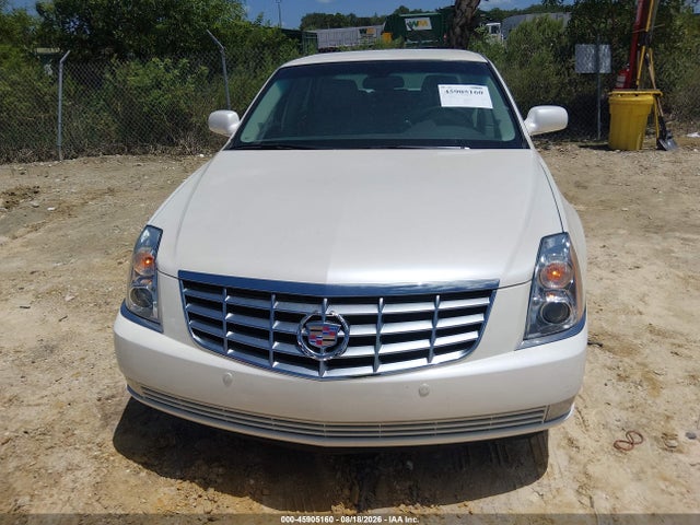 45905160 :رقم المزاد ، 1G6KD57Y48U210016 vin ، 2008 Cadillac Dts 1sa مزاد بيع