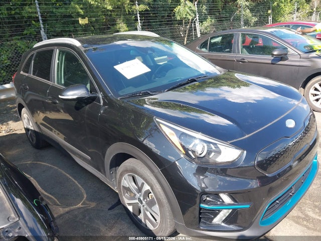 2021 Kia Niro Ev Ex მანქანა იყიდება აუქციონზე, vin: KNDCC3LGXM5098493, აუქციონის ნომერი: 45905171