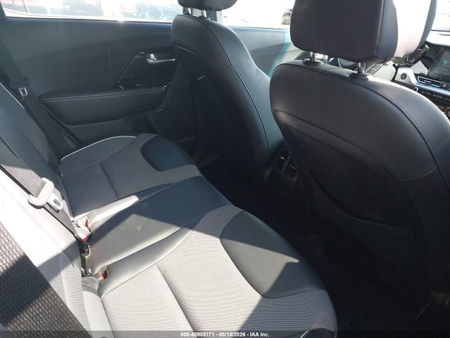2021 Kia Niro Ev Ex მანქანა იყიდება აუქციონზე, vin: KNDCC3LGXM5098493, აუქციონის ნომერი: 45905171