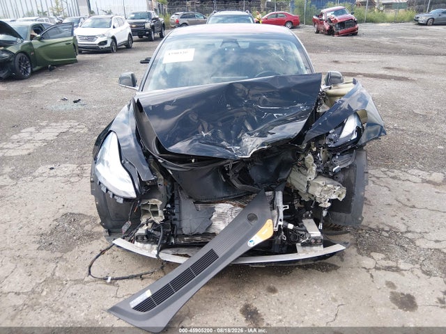 45905200 :رقم المزاد ، 5YJ3E1EA1JF018709 vin ، 2018 Tesla Model 3 مزاد بيع