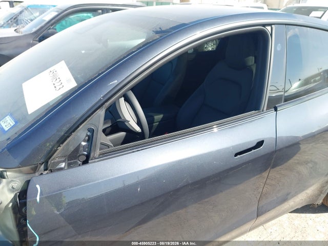 Продаж на аукціоні авто 2026 Tesla Model Y All-wheel Drive/long Range Launch Series/premium All-wheel Drive, vin: 7SAYGDEE9TA678701, номер лоту: 45905223