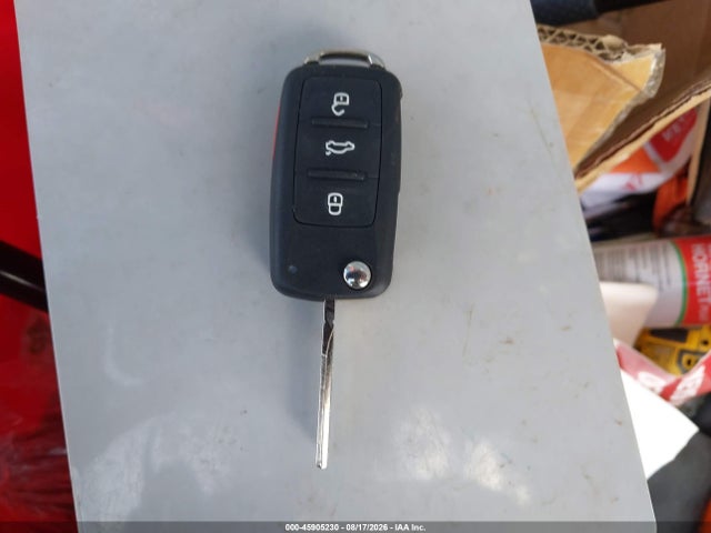 2013 Volkswagen Gti 2-door მანქანა იყიდება აუქციონზე, vin: WVWFD7AJXDW072986, აუქციონის ნომერი: 45905230
