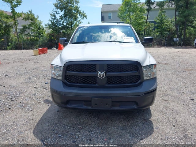 45905246 :رقم المزاد ، 3C6JR6DG1KG502770 vin ، 2019 Ram 1500 Classic Tradesman  4x2 8' Box مزاد بيع