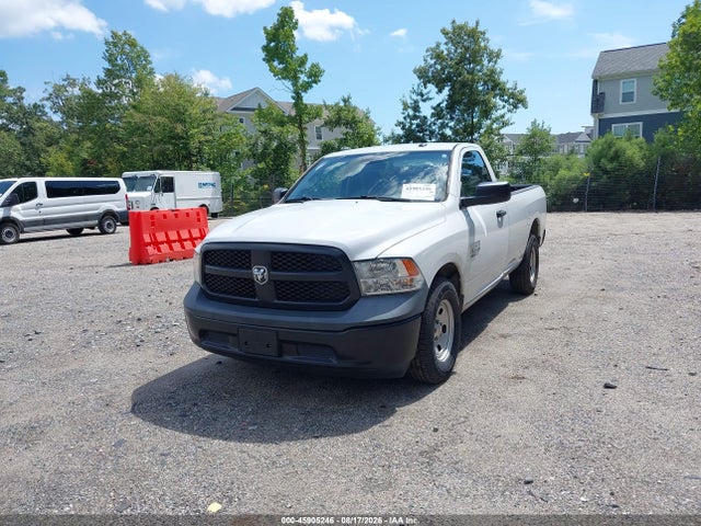 45905246 :رقم المزاد ، 3C6JR6DG1KG502770 vin ، 2019 Ram 1500 Classic Tradesman  4x2 8' Box مزاد بيع