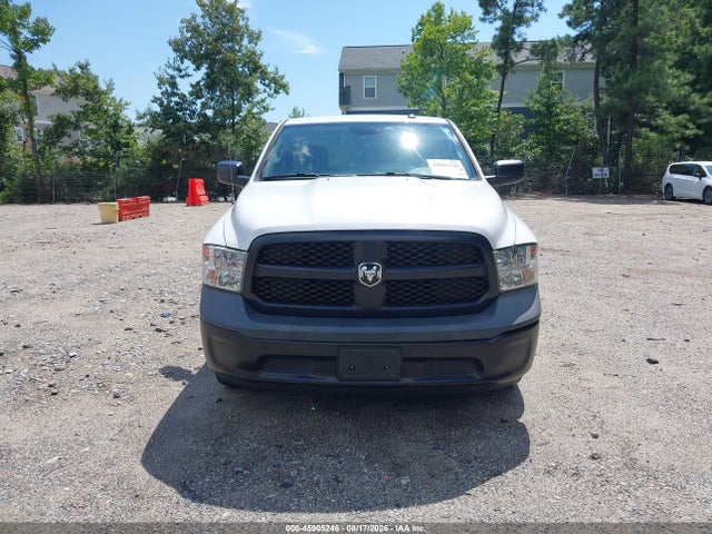 45905246 :رقم المزاد ، 3C6JR6DG1KG502770 vin ، 2019 Ram 1500 Classic Tradesman  4x2 8' Box مزاد بيع