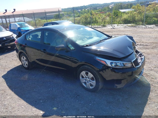 45905366 :رقم المزاد ، 3KPFK4A7XJE272782 vin ، 2018 Kia Forte Lx مزاد بيع