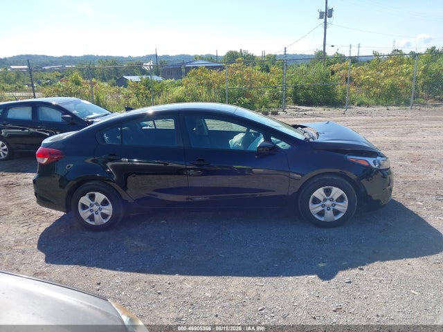45905366 :رقم المزاد ، 3KPFK4A7XJE272782 vin ، 2018 Kia Forte Lx مزاد بيع