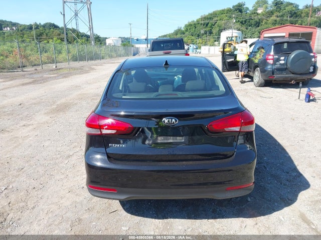 45905366 :رقم المزاد ، 3KPFK4A7XJE272782 vin ، 2018 Kia Forte Lx مزاد بيع