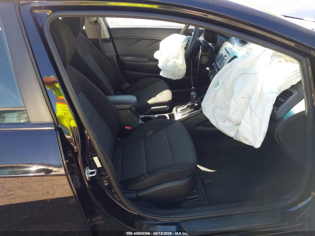 45905366 :رقم المزاد ، 3KPFK4A7XJE272782 vin ، 2018 Kia Forte Lx مزاد بيع