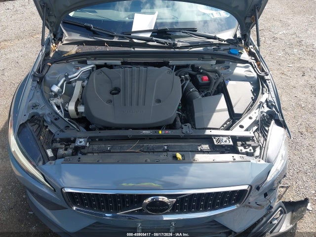 YV4L12WY2P2107307 Volvo V60 Cross Country B5 Plus