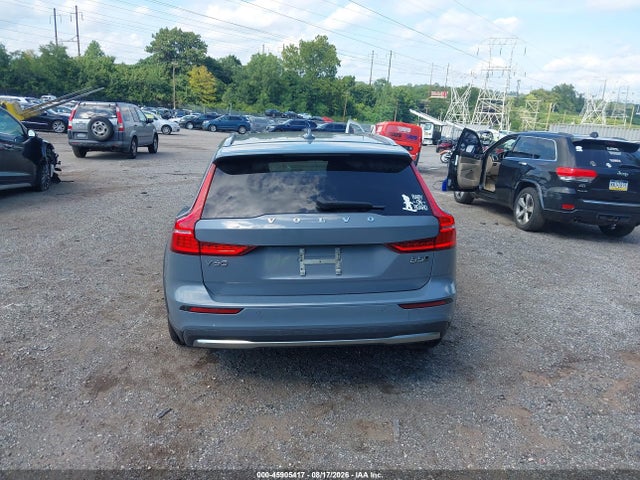 YV4L12WY2P2107307 Volvo V60 Cross Country B5 Plus