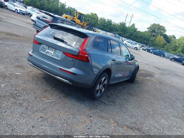 YV4L12WY2P2107307 Volvo V60 Cross Country B5 Plus