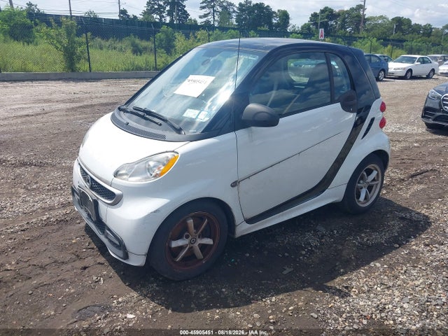 Auction sale of the 2015 Smart Fortwo Passion, vin: WMEEJ3BA6FK804263, lot number: 45905451