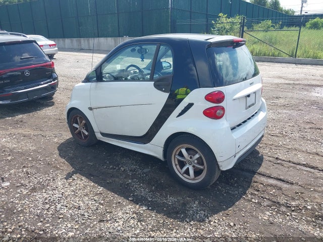 Auction sale of the 2015 Smart Fortwo Passion, vin: WMEEJ3BA6FK804263, lot number: 45905451