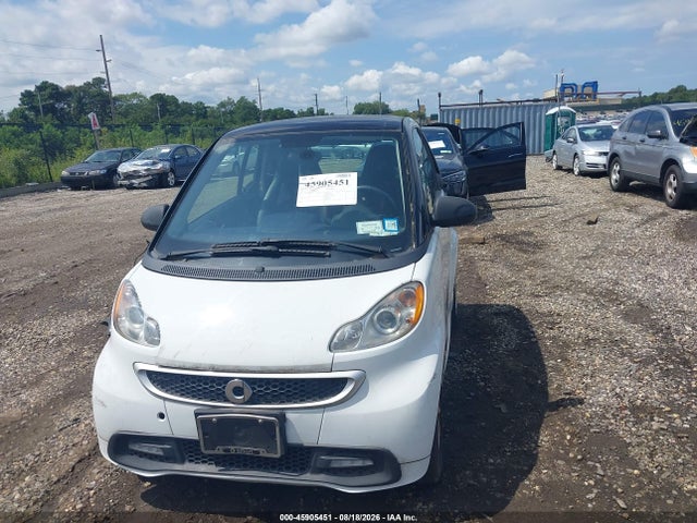 Auction sale of the 2015 Smart Fortwo Passion, vin: WMEEJ3BA6FK804263, lot number: 45905451
