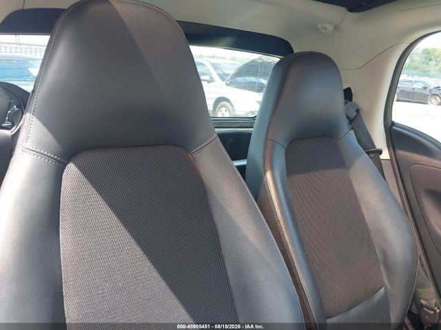 Auction sale of the 2015 Smart Fortwo Passion, vin: WMEEJ3BA6FK804263, lot number: 45905451