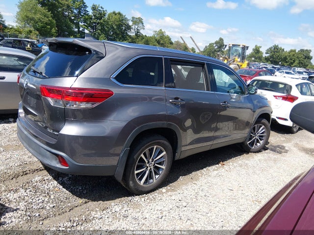 Aukcja sprzedaży 2019 Toyota Highlander Xle, vin: 5TDJZRFHXKS588288, numer aukcji: 45905456