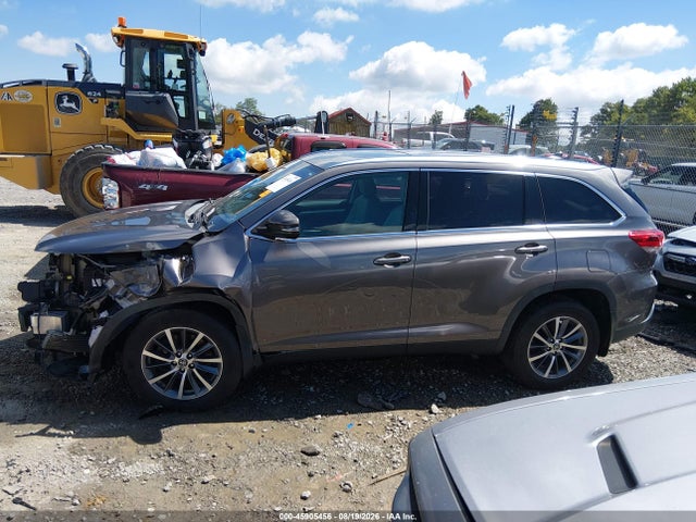 Aukcja sprzedaży 2019 Toyota Highlander Xle, vin: 5TDJZRFHXKS588288, numer aukcji: 45905456