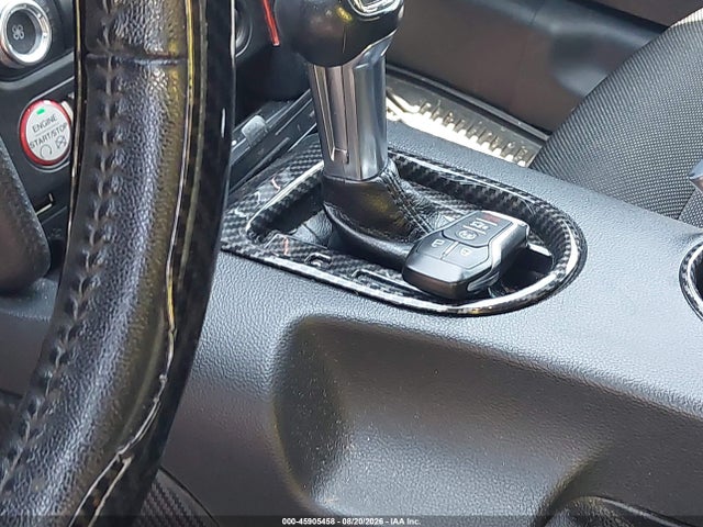 Продажа на аукционе авто 2016 Ford Mustang V6, vin: 1FA6P8AM8G5307831, номер лота: 45905458