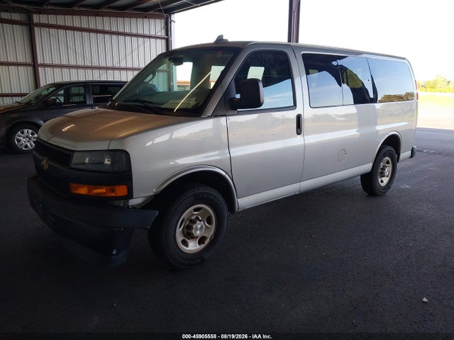 Продажа на аукционе авто 2023 Chevrolet Express Passenger Rwd 2500 Regular Wheelbase Ls, vin: 1GAWGEFP8P1112405, номер лота: 45905558