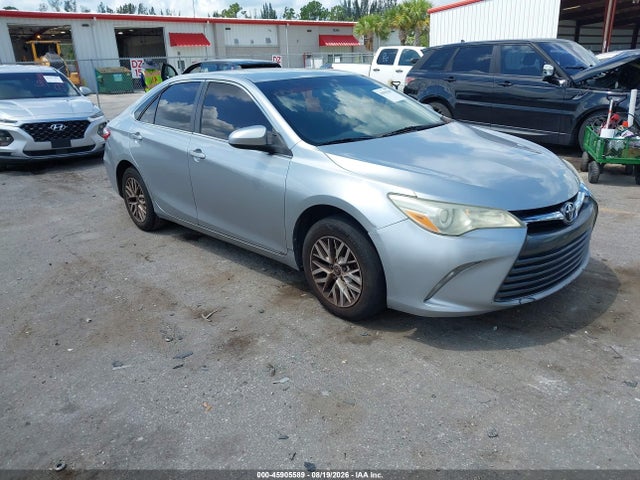 2016 Toyota Camry Le მანქანა იყიდება აუქციონზე, vin: 4T1BF1FK4GU174979, აუქციონის ნომერი: 45905589