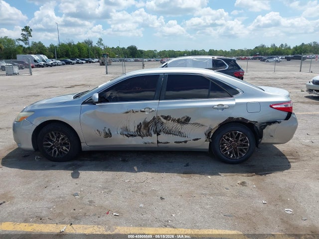 45905589 :رقم المزاد ، 4T1BF1FK4GU174979 vin ، 2016 Toyota Camry Le مزاد بيع