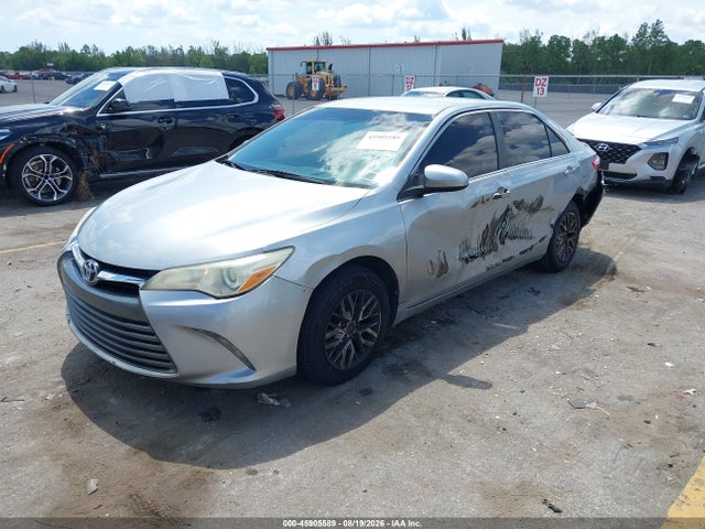 45905589 :رقم المزاد ، 4T1BF1FK4GU174979 vin ، 2016 Toyota Camry Le مزاد بيع