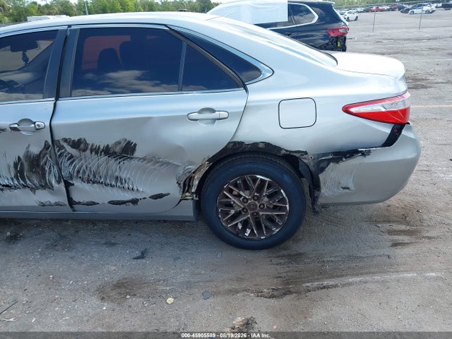 45905589 :رقم المزاد ، 4T1BF1FK4GU174979 vin ، 2016 Toyota Camry Le مزاد بيع