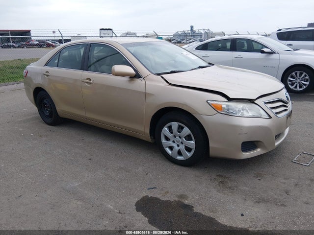 2011 Toyota Camry Le მანქანა იყიდება აუქციონზე, vin: 4T1BF3EK1BU607082, აუქციონის ნომერი: 45905616