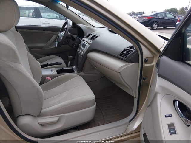 2011 Toyota Camry Le მანქანა იყიდება აუქციონზე, vin: 4T1BF3EK1BU607082, აუქციონის ნომერი: 45905616
