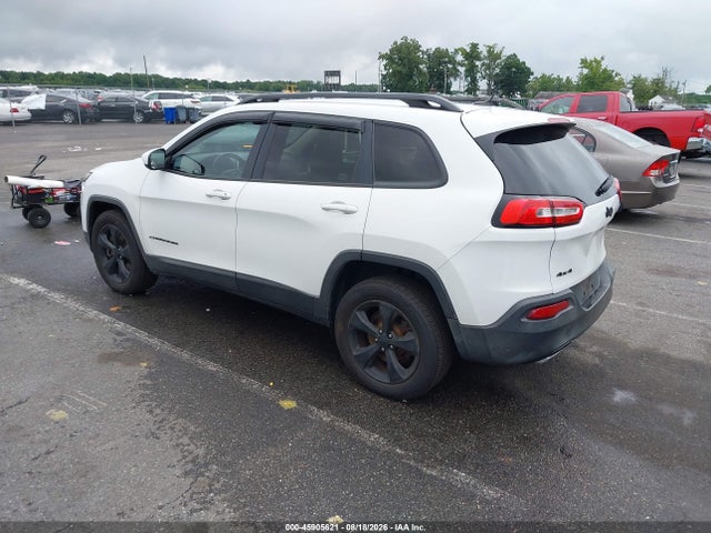 Продажа на аукционе авто 2015 Jeep Cherokee Latitude Altitude, vin: 1C4PJMCS5FW792555, номер лота: 45905621