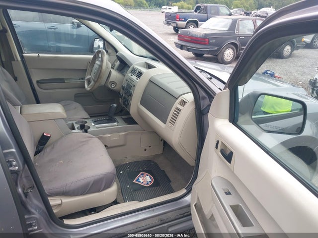 2008 Ford Escape Xlt მანქანა იყიდება აუქციონზე, vin: 1FMCU93ZX8KA59990, აუქციონის ნომერი: 45905640