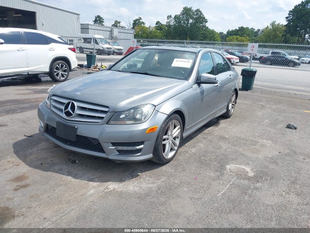 2013 Mercedes-benz C 250 Sport მანქანა იყიდება აუქციონზე, vin: WDDGF4HB6DR295879, აუქციონის ნომერი: 45905644