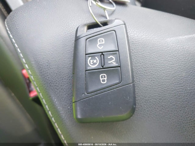 Продажа на аукционе авто 2019 Volkswagen Jetta 1.4t R-line/1.4t S/1.4t Se, vin: 3VWC57BU1KM123696, номер лота: 45905816