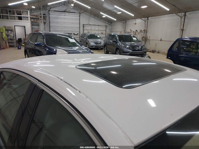 Продажа на аукционе авто 2018 Buick Regal Sportback Preferred Ii, vin: W04GM6SX0J1094130, номер лота: 45905869
