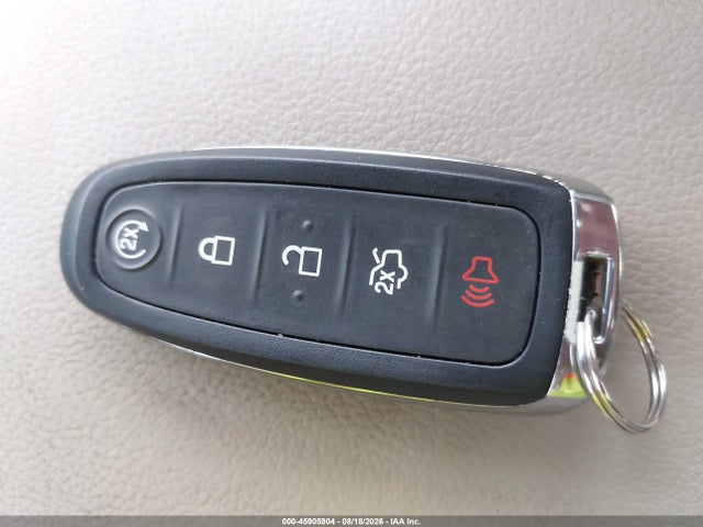 45905904 :رقم المزاد ، 1FMCU9J90FUA04534 vin ، 2015 Ford Escape Titanium مزاد بيع