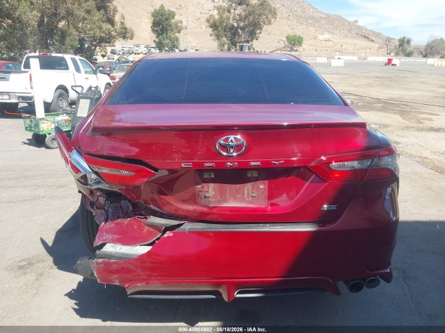 4T1B11HK1JU609542 Toyota CAMRY SE