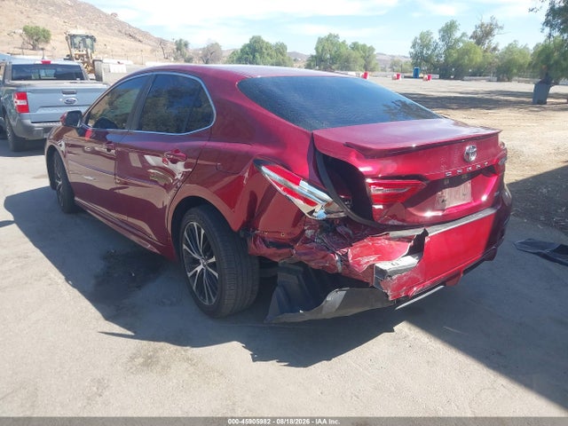 4T1B11HK1JU609542 Toyota CAMRY SE
