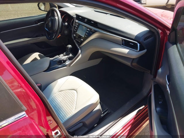 4T1B11HK1JU609542 Toyota CAMRY SE