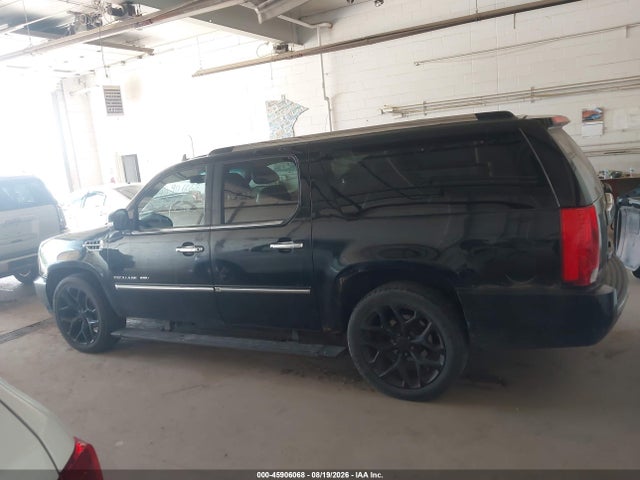 Aukcja sprzedaży 2011 Cadillac Escalade Esv Premium, vin: 1GYS4JEF2BR212617, numer aukcji: 45906068