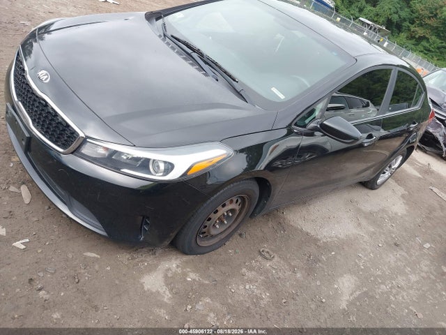 45906122 :رقم المزاد ، 3KPFK4A76JE222638 vin ، 2018 Kia Forte Lx مزاد بيع