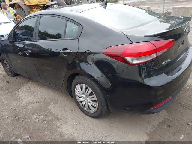45906122 :رقم المزاد ، 3KPFK4A76JE222638 vin ، 2018 Kia Forte Lx مزاد بيع