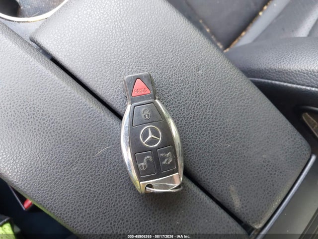 45906265 :رقم المزاد ، WDDGF8BB8AF474860 vin ، 2010 Mercedes-benz C 300 Luxury 4matic/sport 4matic مزاد بيع