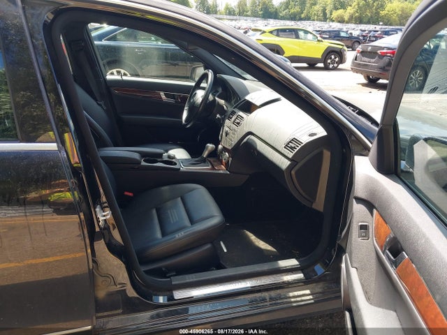 45906265 :رقم المزاد ، WDDGF8BB8AF474860 vin ، 2010 Mercedes-benz C 300 Luxury 4matic/sport 4matic مزاد بيع