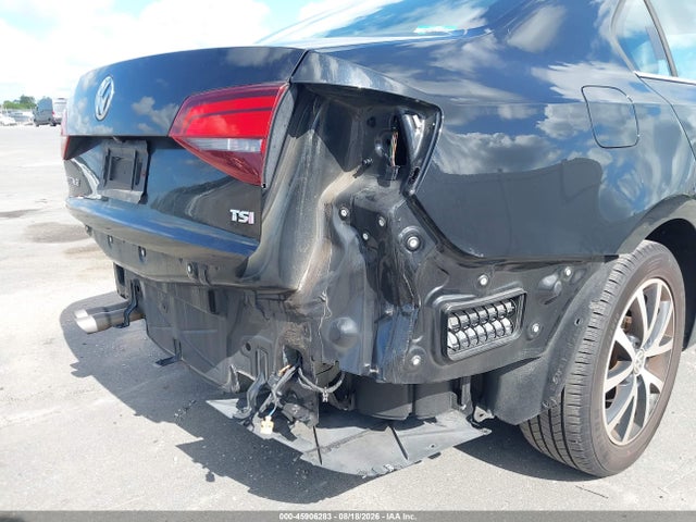 Продажа на аукционе авто 2017 Volkswagen Jetta 1.4t Se, vin: 3VWDB7AJ5HM270763, номер лота: 45906283