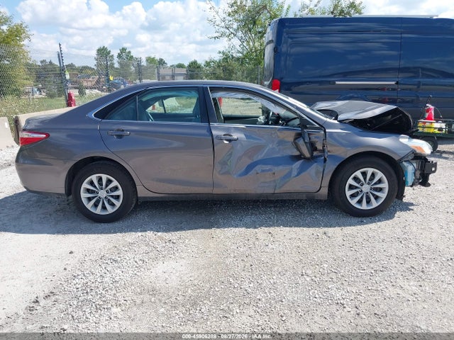 Продаж на аукціоні авто 2017 Toyota Camry Le, vin: 4T1BF1FK0HU428012, номер лоту: 45906288