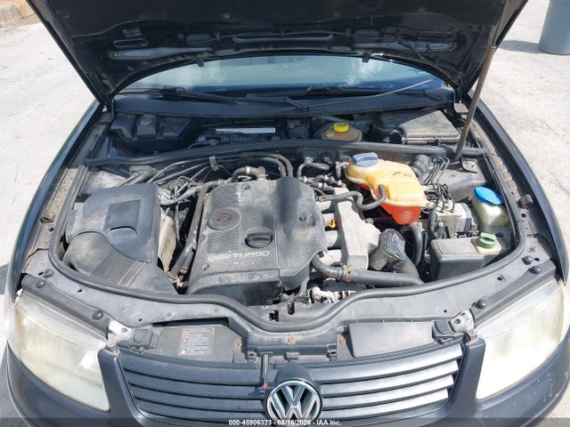 45906323 :رقم المزاد ، WVWHC63B81E031169 vin ، 2001 Volkswagen Passat Gls مزاد بيع