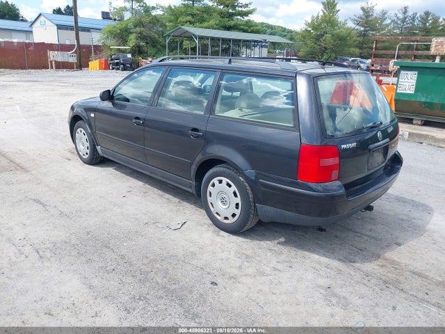 45906323 :رقم المزاد ، WVWHC63B81E031169 vin ، 2001 Volkswagen Passat Gls مزاد بيع