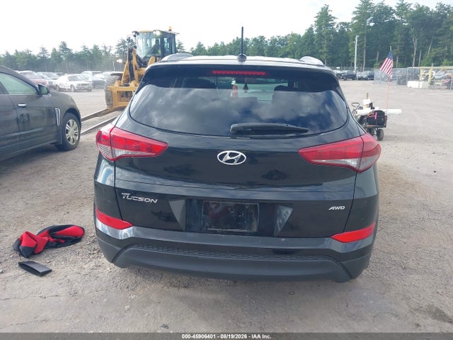 KM8J3CA41GU041329 Hyundai TUCSON SE