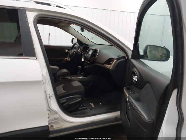 2018 Jeep Cherokee Latitude 4x4 მანქანა იყიდება აუქციონზე, vin: 1C4PJMCB9JD528453, აუქციონის ნომერი: 45906491